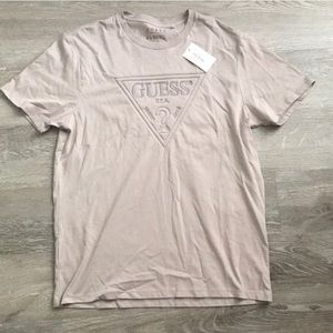NWT GUESS T-Shirt